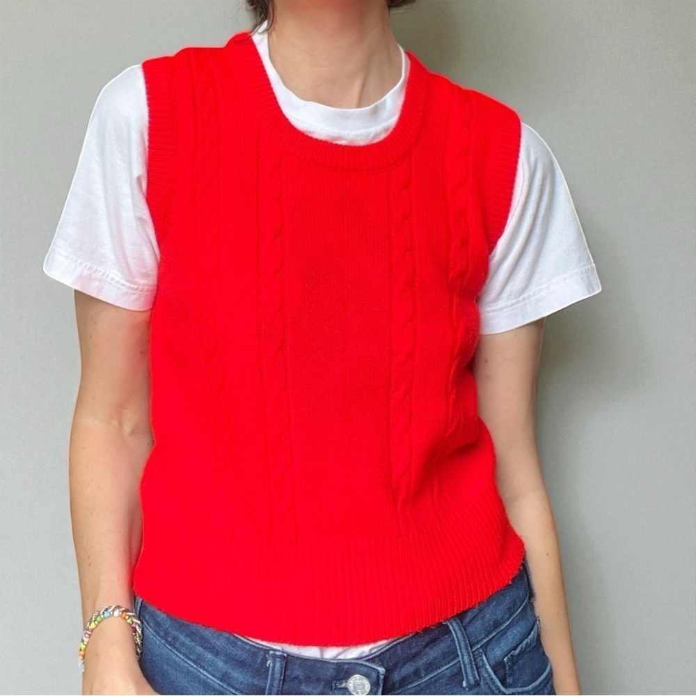 Vintage 70s Vibrant Red Cable Knit Sweater Vest Retro Academia Preppy Grandpa XS